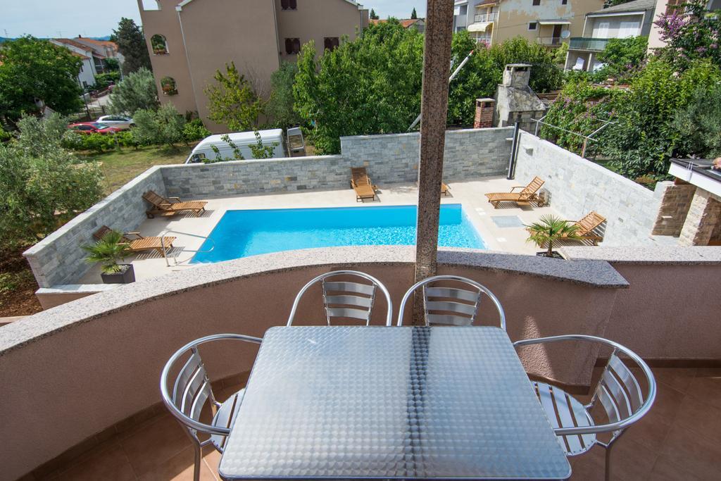 Apartments Basilea Биоград на Мору Екстериор снимка
