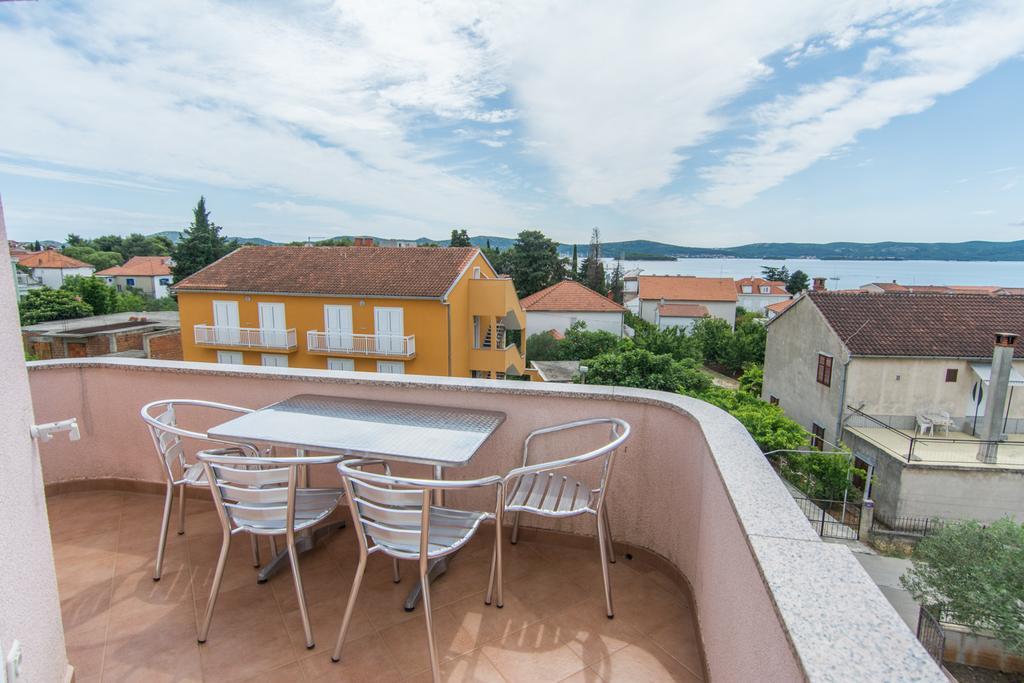 Apartments Basilea Биоград на Мору Стая снимка