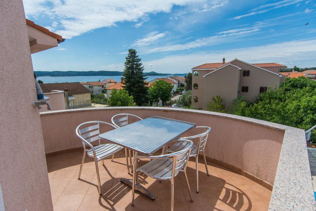 Apartments Basilea Биоград на Мору Стая снимка