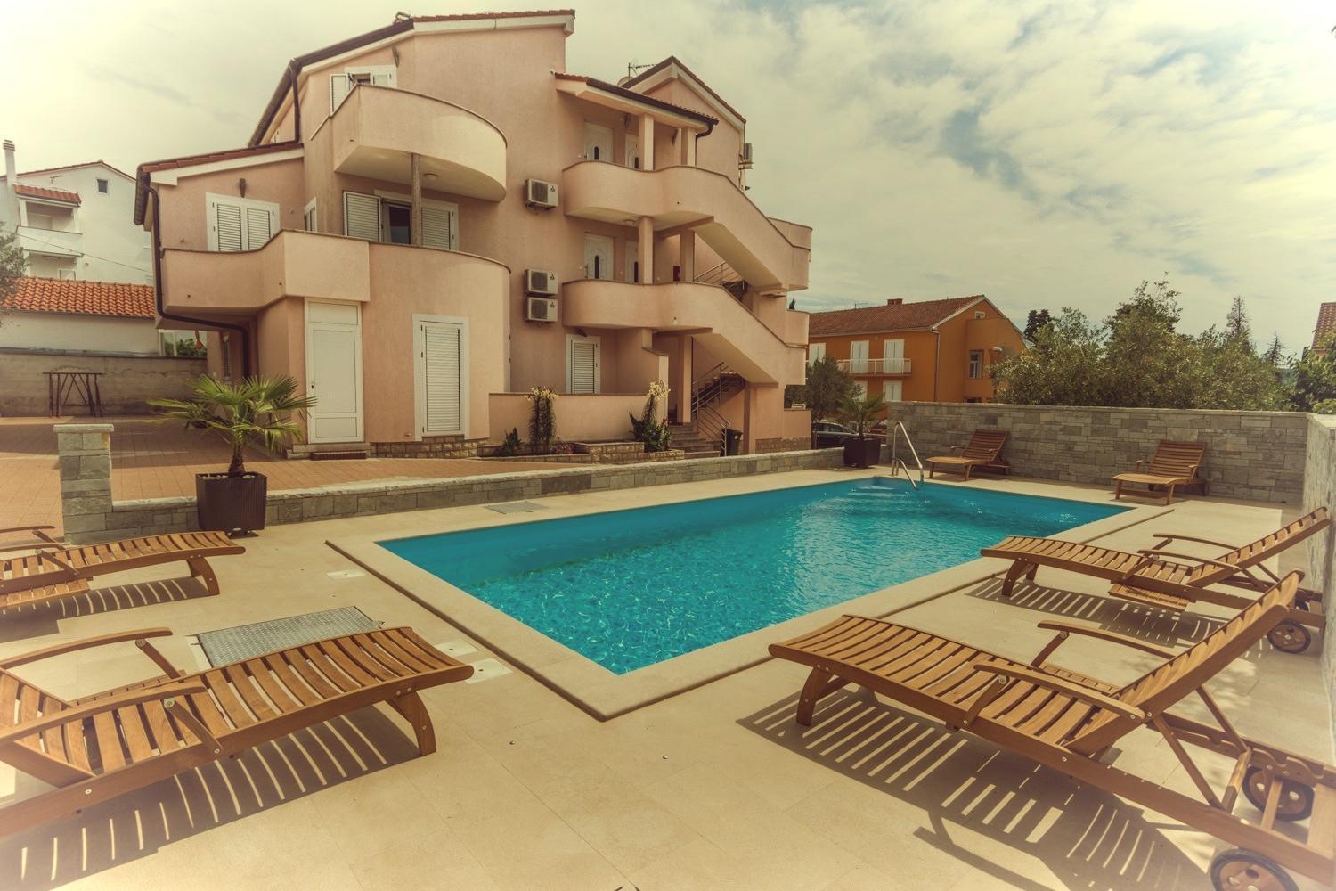 Apartments Basilea Биоград на Мору Екстериор снимка